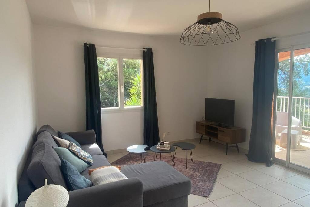 Joli F3 De 60M2 Avec Balcon Leilighet Bastelicaccia Eksteriør bilde